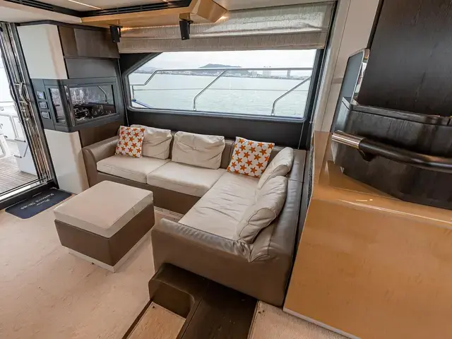 Azimut Flybridge