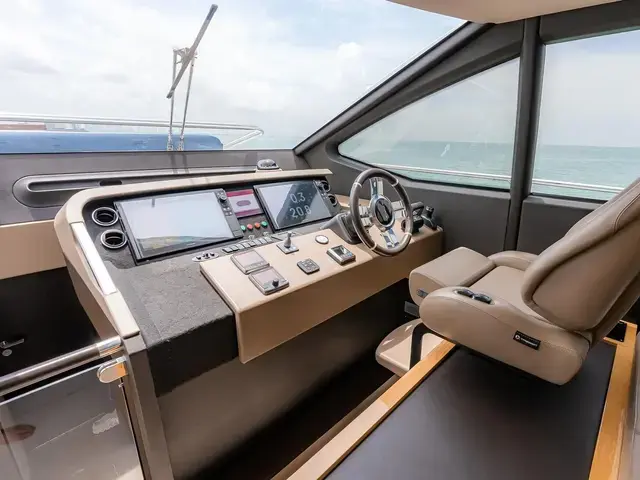 Azimut Flybridge