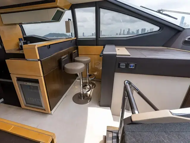 Azimut Flybridge