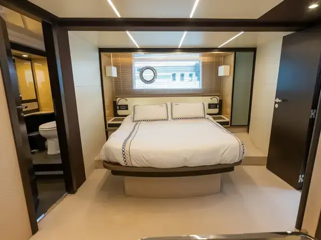 Azimut Flybridge