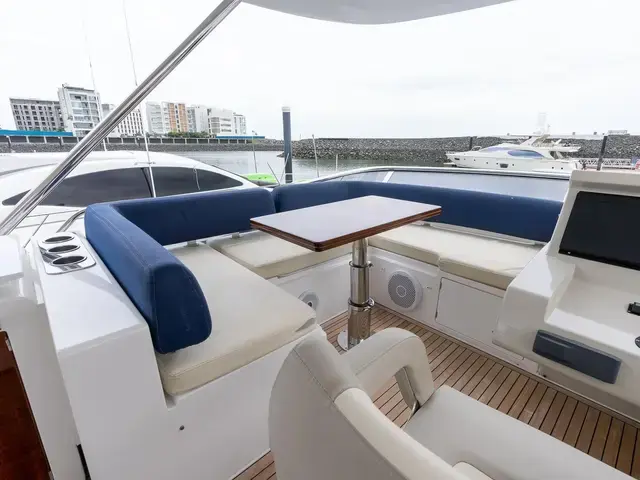 Azimut Flybridge