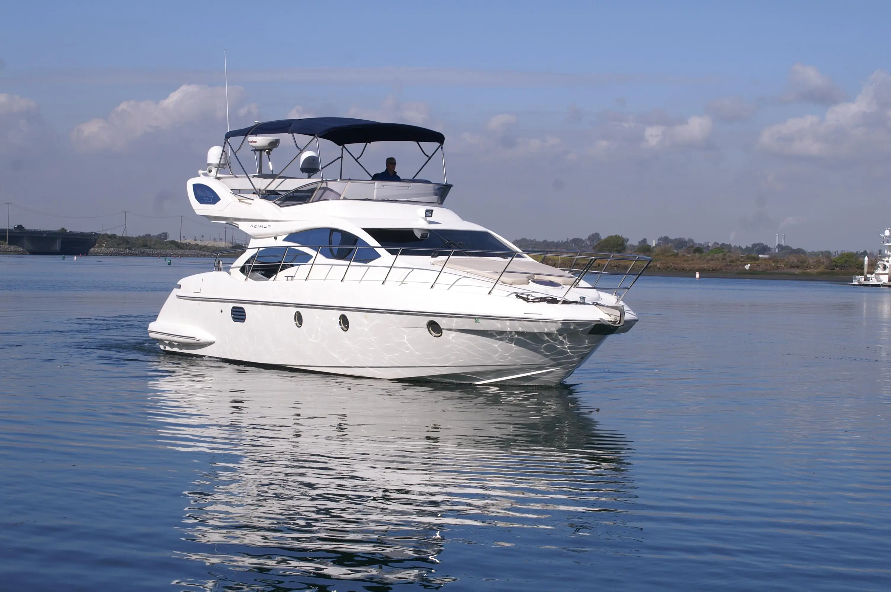 2008 Azimut flybridge