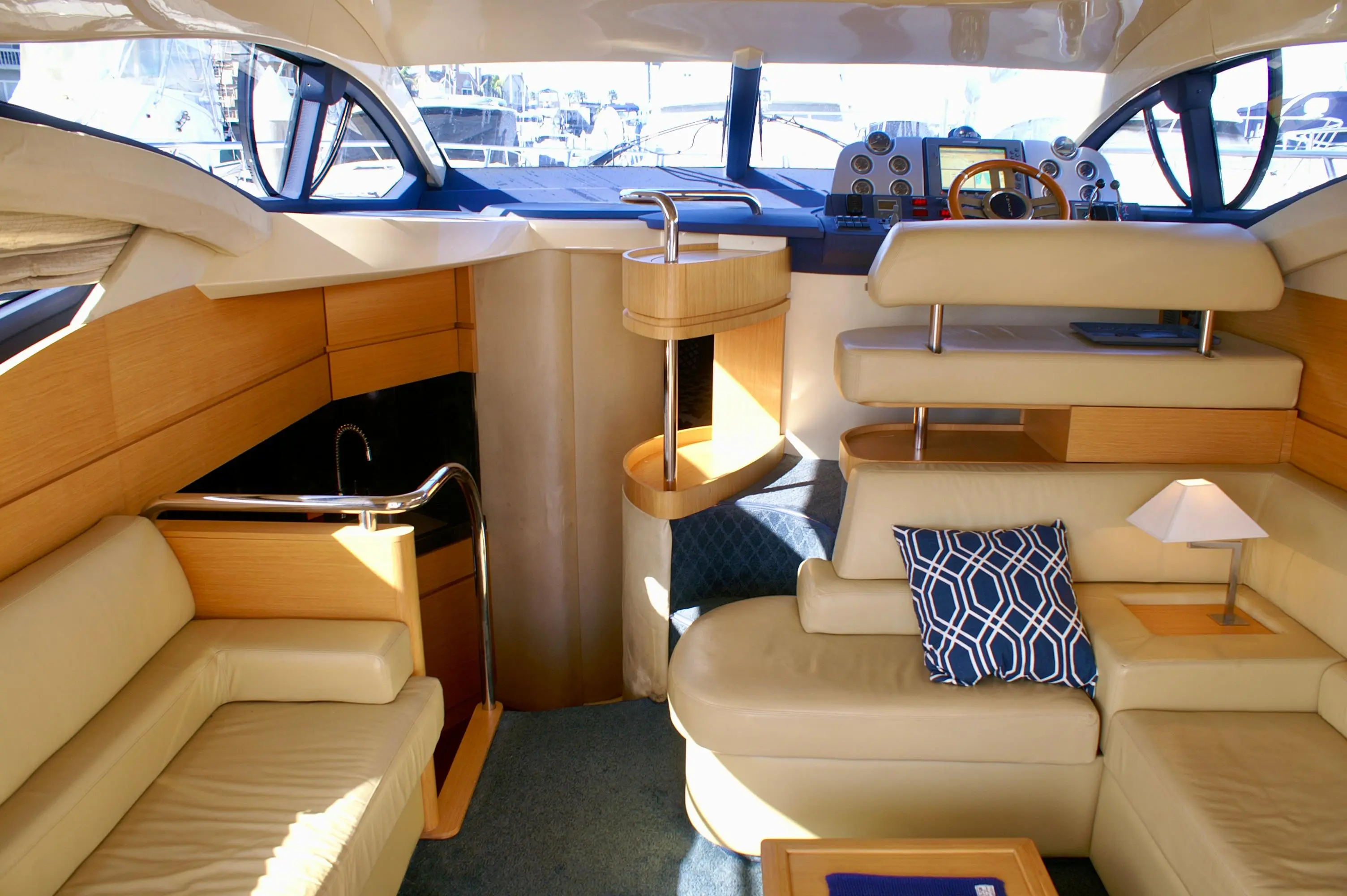 2008 Azimut flybridge