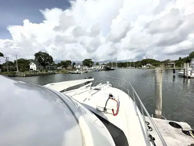 Silverton 42 Convertible