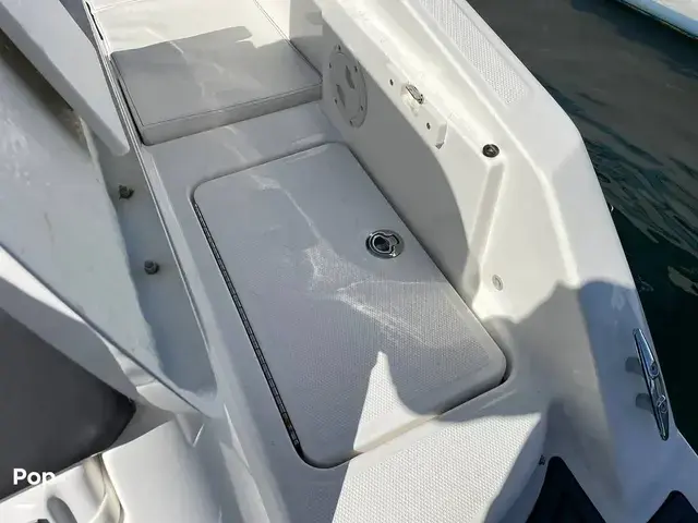 Bayliner Vr6