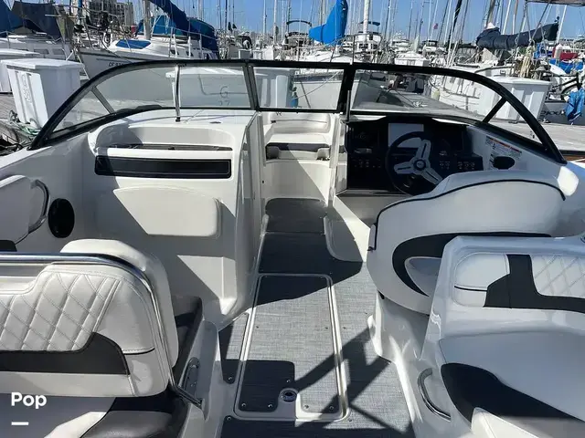 Bayliner Vr6