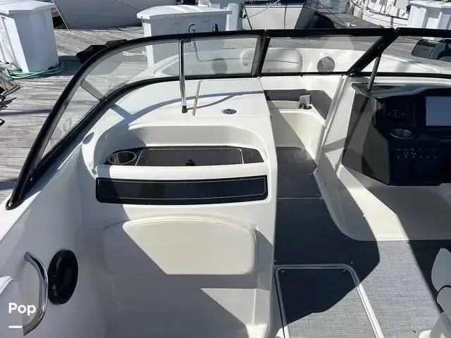 Bayliner Vr6