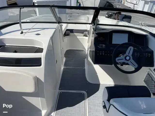 Bayliner Vr6