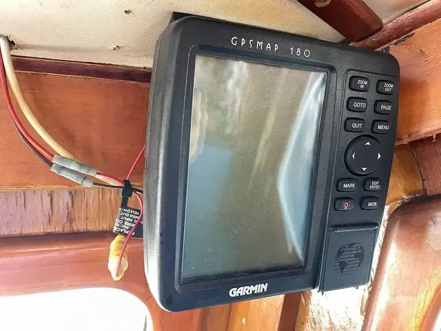 Trader 40 Double Cabin