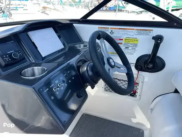 Bayliner Vr6