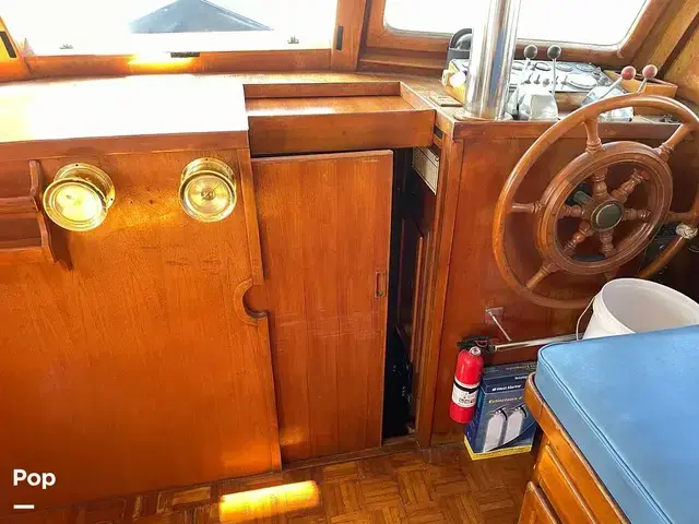 Trader 40 Double Cabin