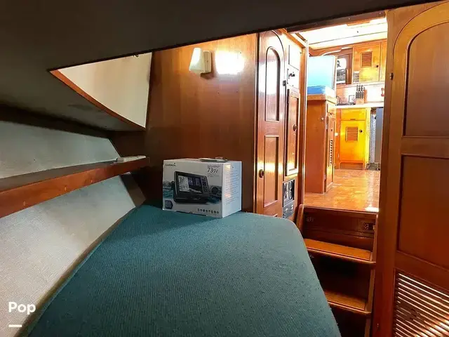 Trader 40 Double Cabin