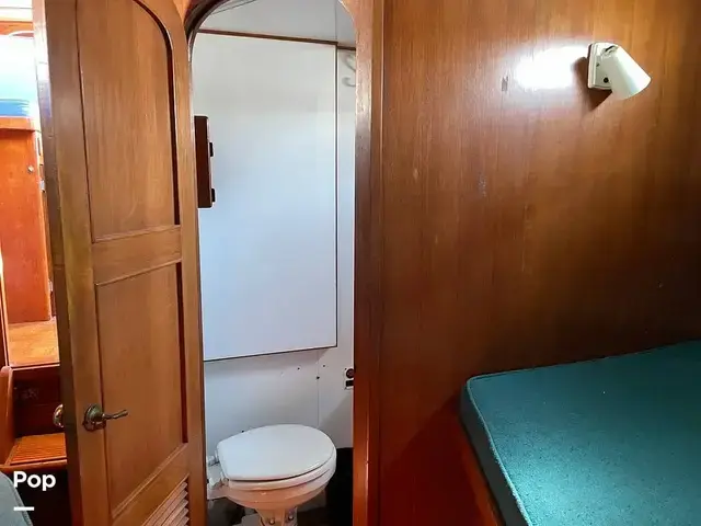 Trader 40 Double Cabin