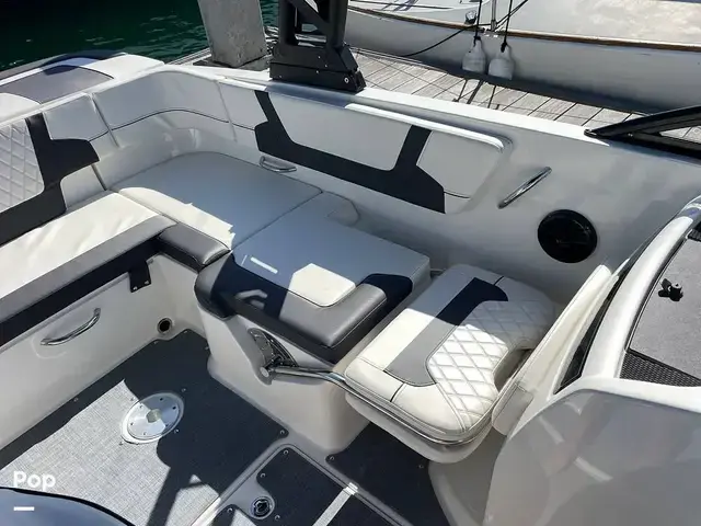 Bayliner Vr6