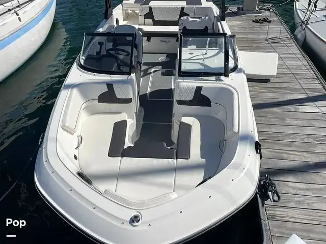 Bayliner Vr6