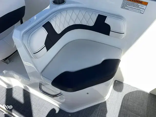 Bayliner Vr6