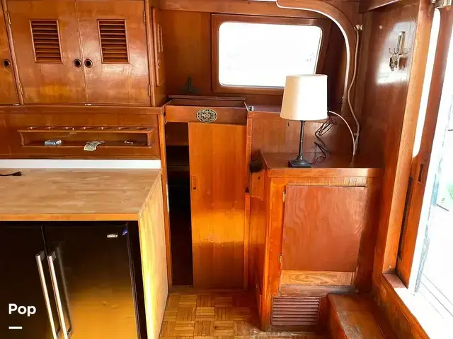 Trader 40 Double Cabin