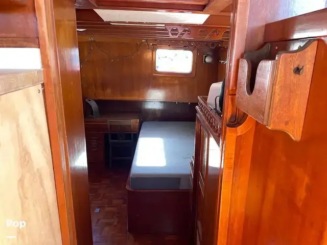 Trader 40 Double Cabin