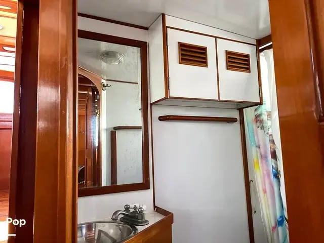 Trader 40 Double Cabin