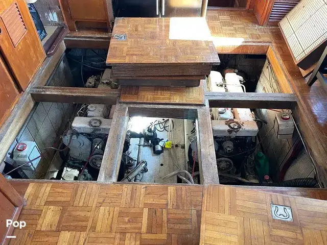 Trader 40 Double Cabin