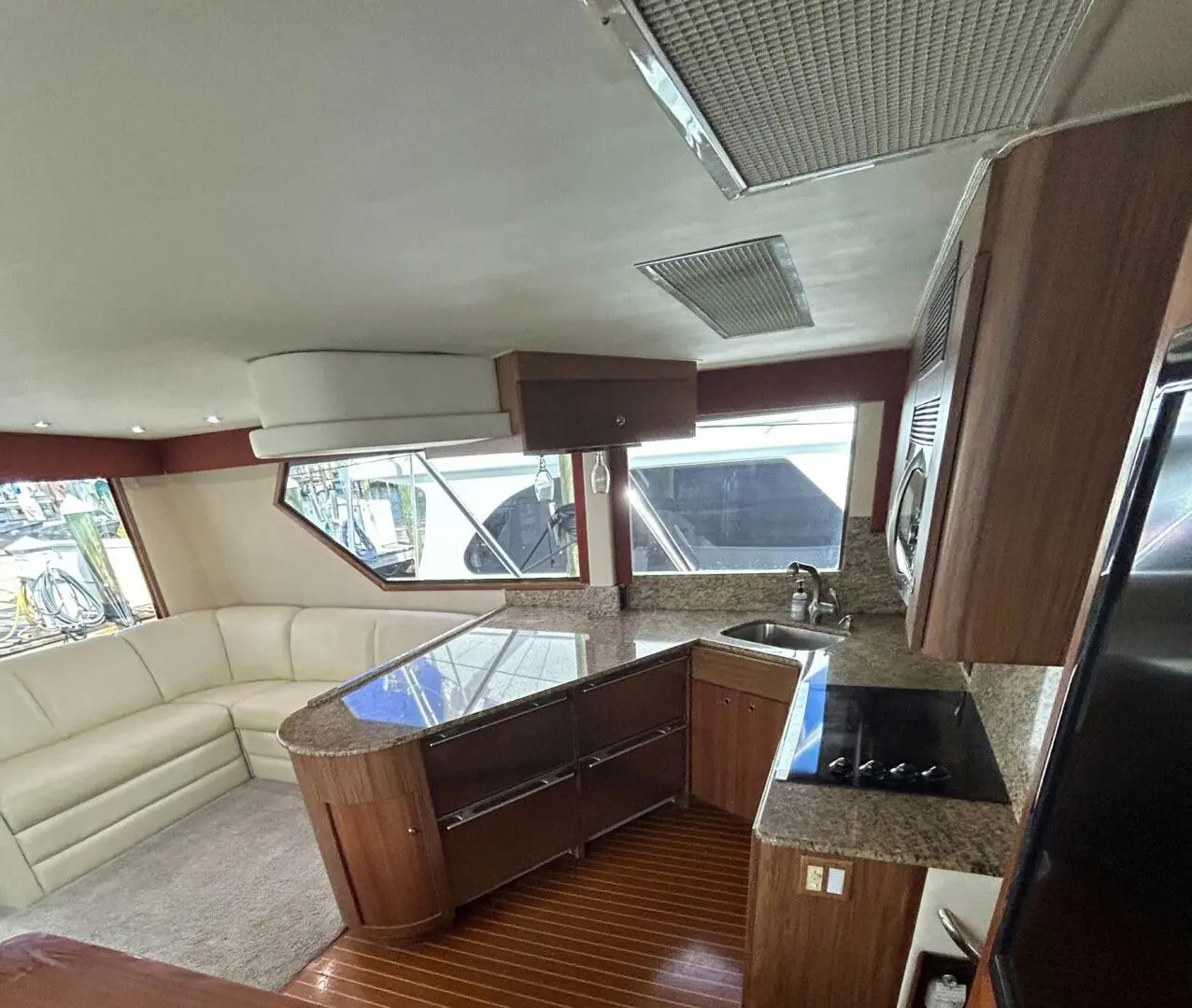 1992 Hatteras 54 convertible