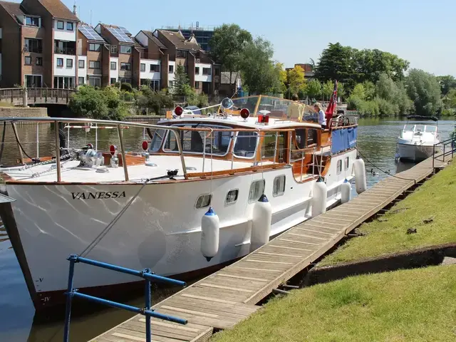 Classic Motor Yacht Classic custom motor yacht