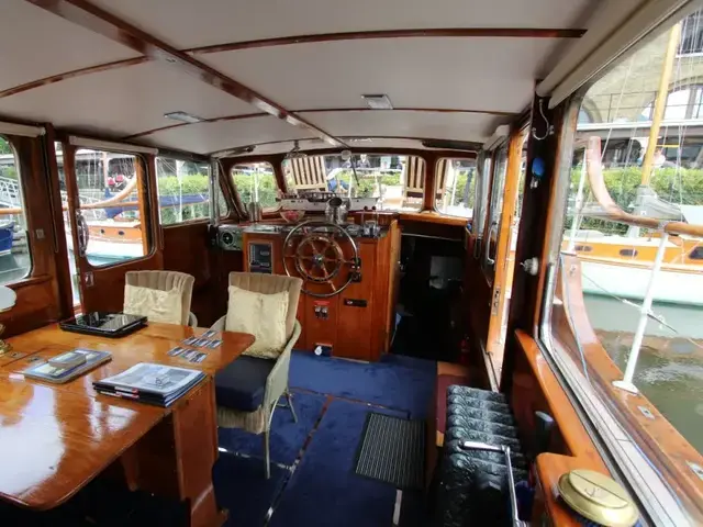 Classic Motor Yacht Classic custom motor yacht