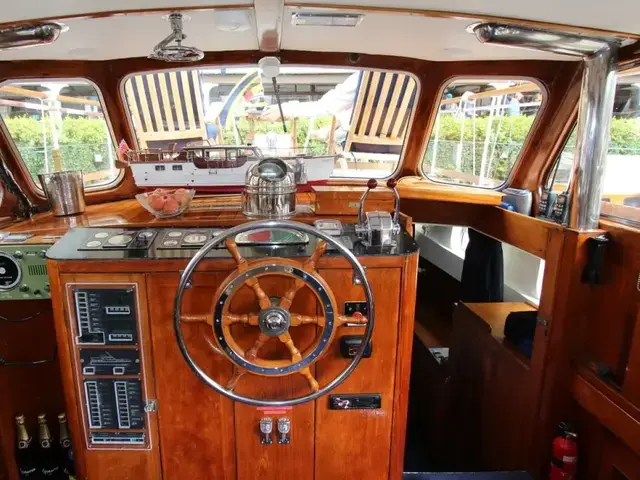 Classic Motor Yacht Classic custom motor yacht