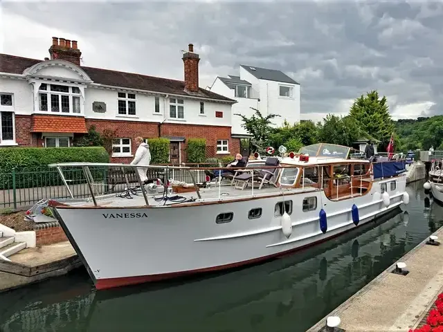 Classic Motor Yacht Classic custom motor yacht