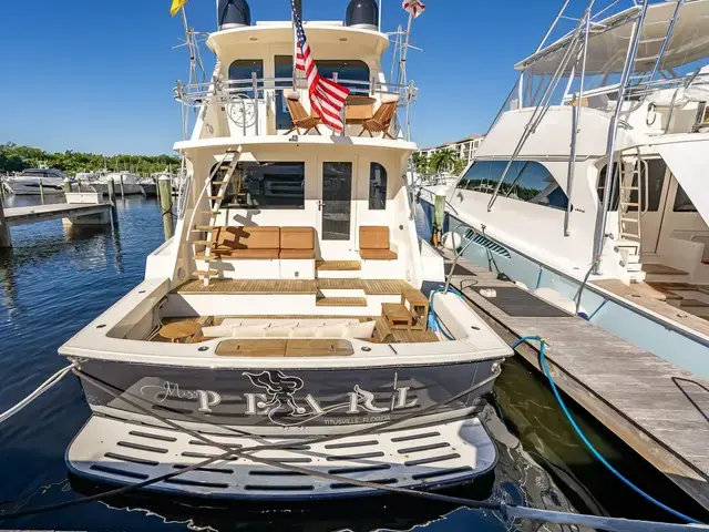 Hatteras Convertible