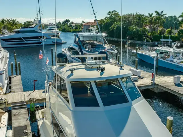 Hatteras Convertible