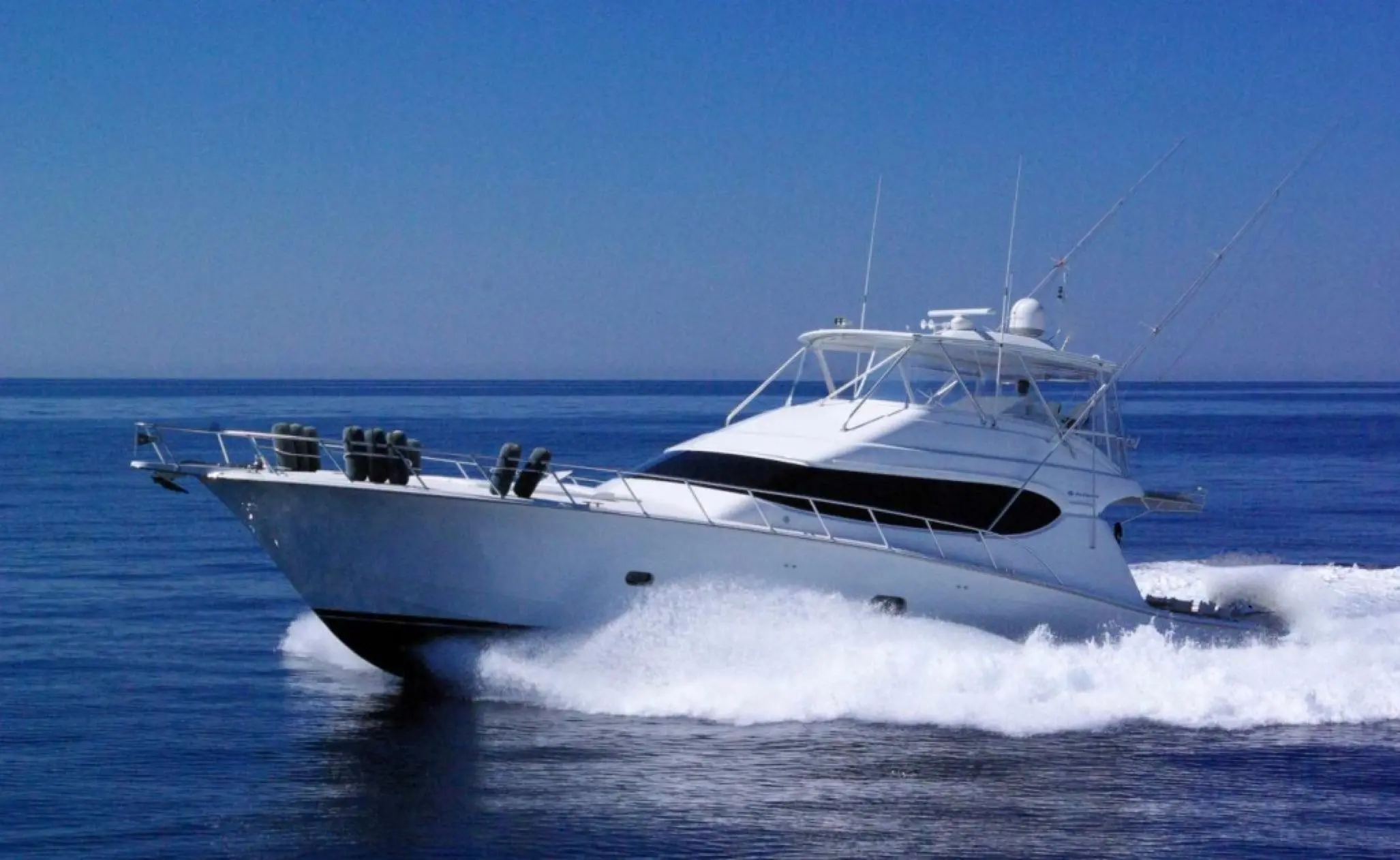 2011 Hatteras 68 convertible