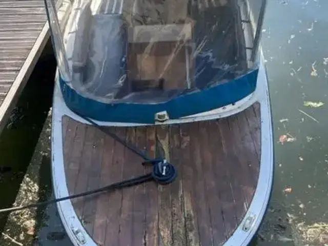 Custom Boats Frolic 21