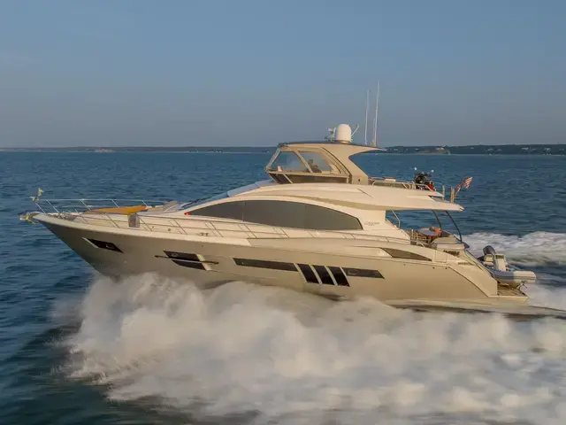 Lazzara Yachts 64