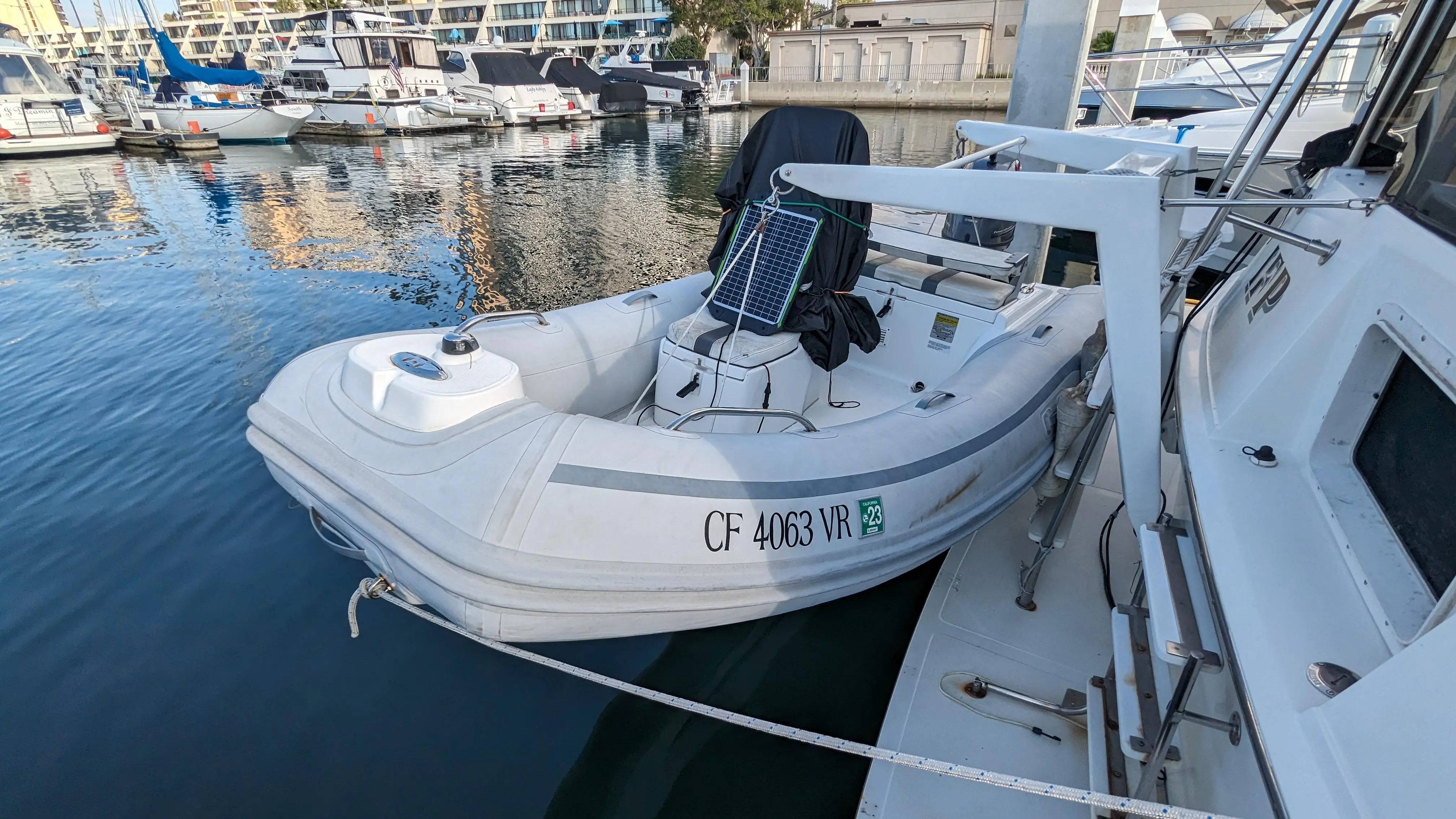 1989 Camargue 42 motoryacht