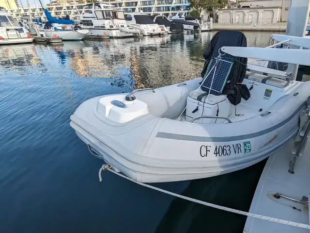 Camargue 42 Motoryacht