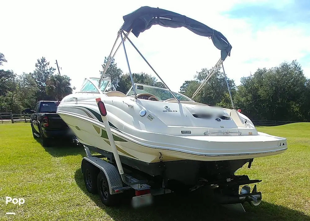 2002 Sea Ray 220 sundeck