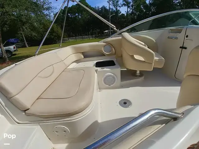 Sea Ray 220 Sundeck