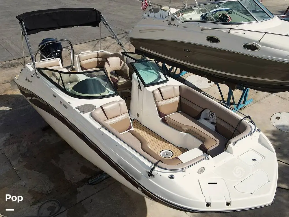 2019 Hurricane sundeck ob 2486