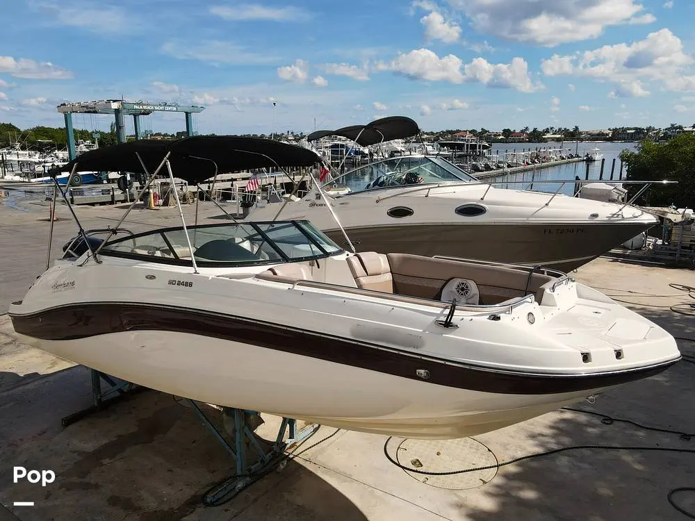 2019 Hurricane sundeck ob 2486