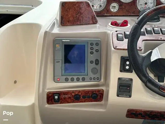 Rinker 342 Fiesta Vee