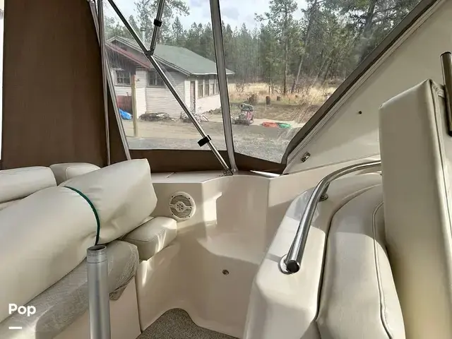 Rinker 342 Fiesta Vee