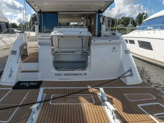 Sea Ray L550