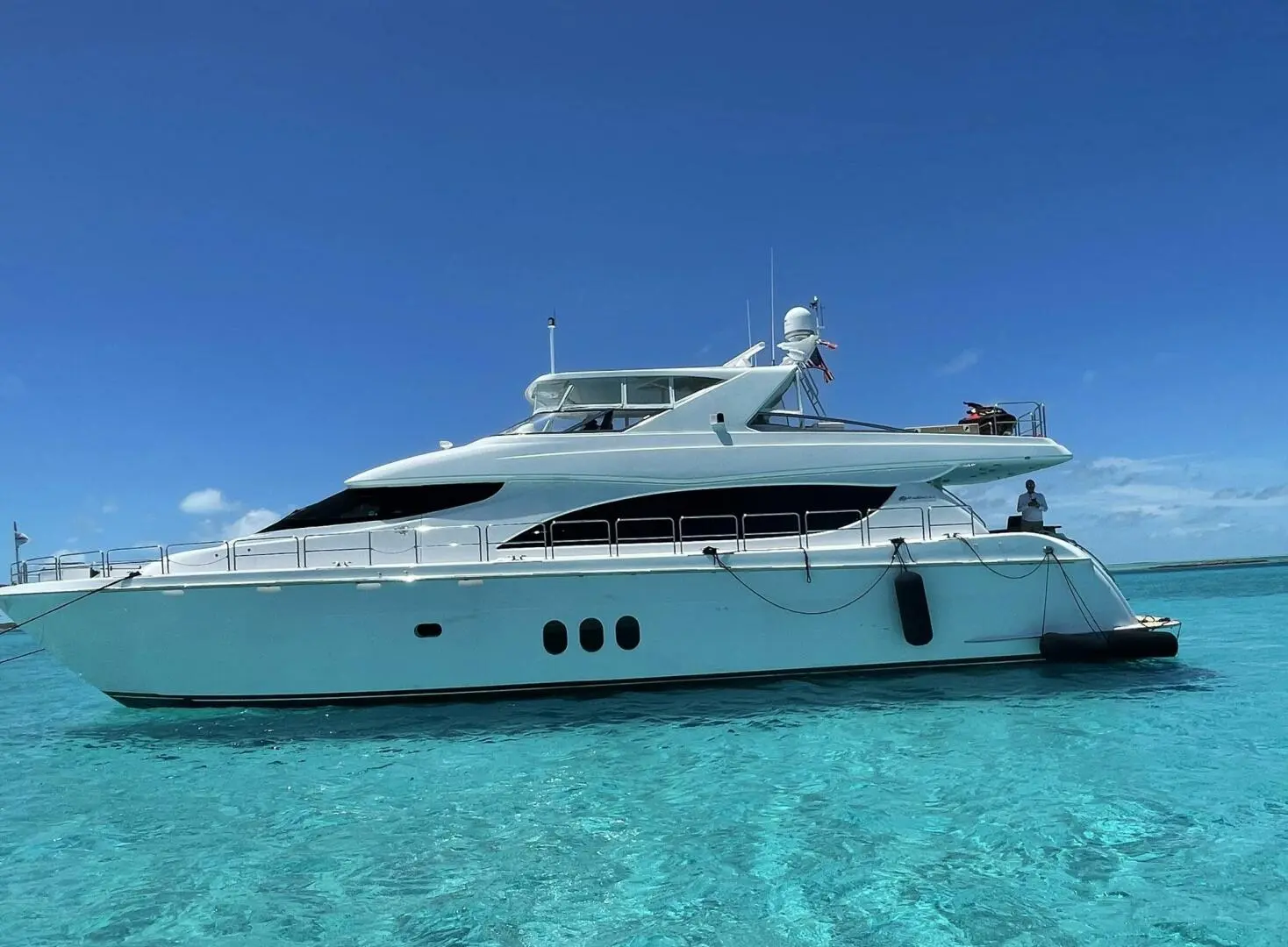 2004 Hatteras motor yacht