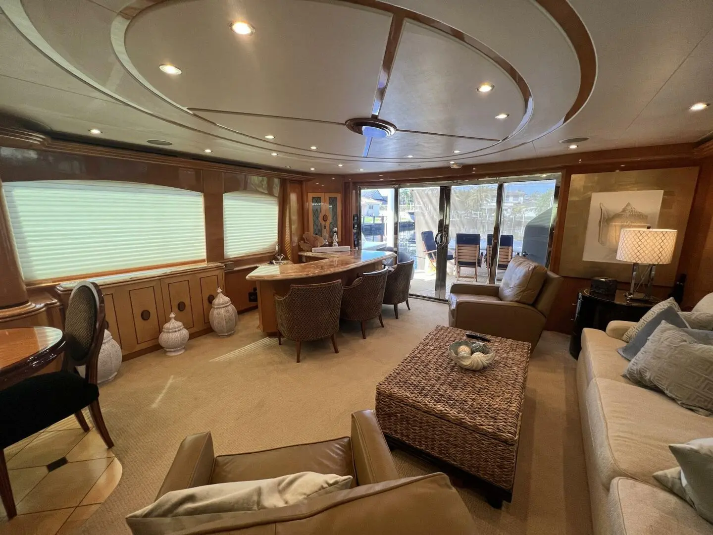 2004 Hatteras motor yacht