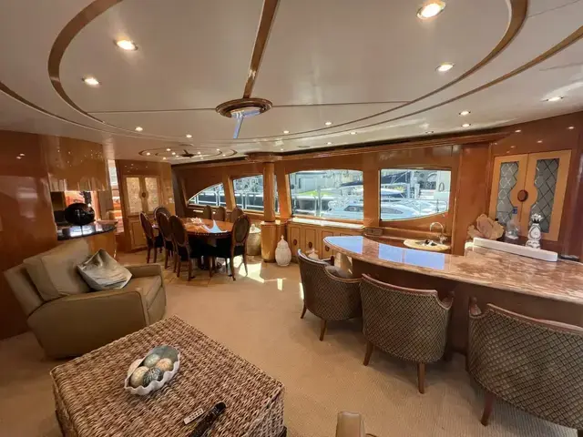 Hatteras Motor Yacht