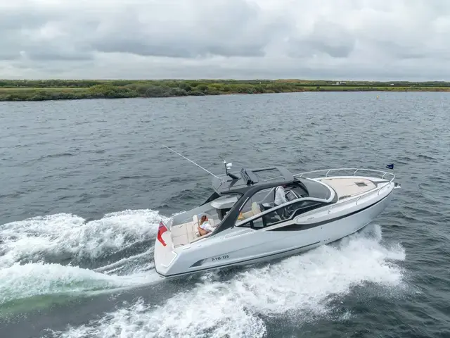 Fairline F Line 33