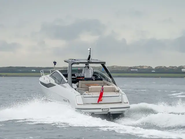 Fairline F Line 33