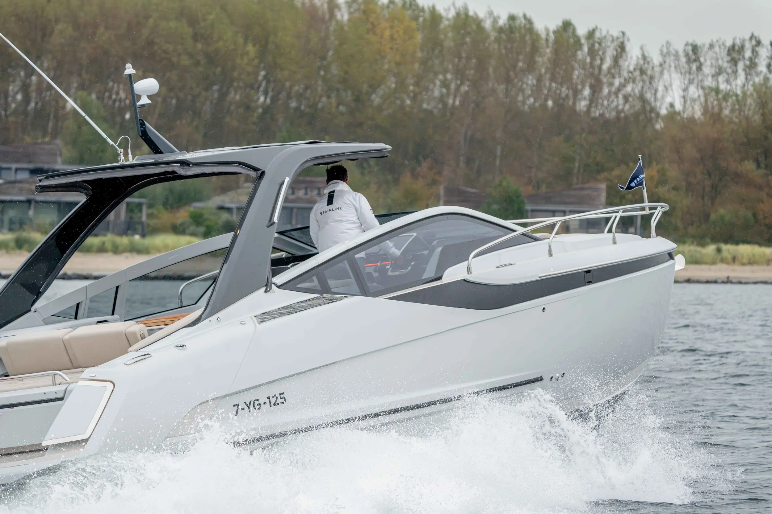 2021 Fairline f line 33