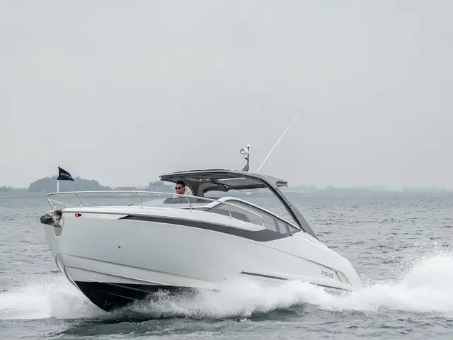 Fairline F Line 33